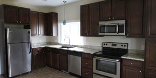 HUGE Historic Home with amazing fenced in yard and golf course views! Gallery 14