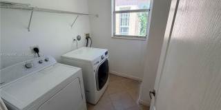 4110 NE 22nd Ct Gallery 21