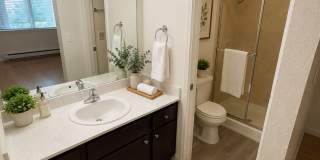 Beautiful 2-Bedroom Apartment in Desirable San Leandro Gated Community, close to BART Gallery 12