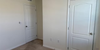 1792 HENIN CIRCLE Gallery 10