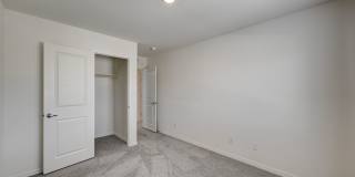 Upgraded 5 bedroom home in Cul-De-Sac!! Gallery 37