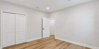 21 CHRISTMAN Street Gallery 26