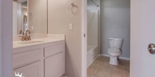1002 Greenway Road Gallery 21
