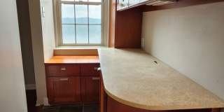 Spacious Midtown Condo with 2 Bedrooms, 2 Balconies & Internet Included! Gallery 12