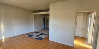 2118 47th Street Gallery 1