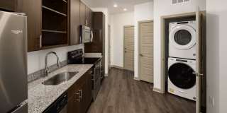 Tapestry at Brentwood Town Center Gallery 42