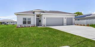 Like-New 4-Bed Home on Double Lot with 3-Car Garage & Fenced Yard! Gallery 4
