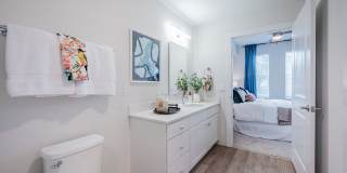 Cove at 47th Gallery 3