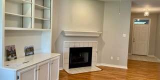 212 Landsburg Gallery 2