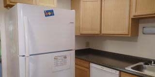 2 Bed/1 Bath overlooking Iuka Ravine Gallery 6