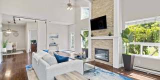 Brookstone Gallery 12