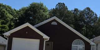 800 Pine Hill Court Gallery 1