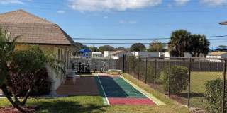 1047 Small Court Gallery 27