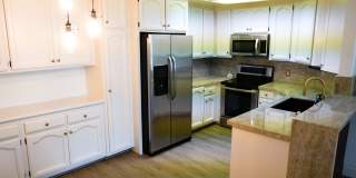 Resort style living - 2 Bd/2Ba 1,100 SqFt Condo Gallery 3