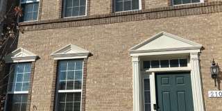 2104 GARDEN GROVE Lane Gallery 1