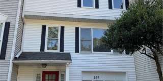 568 Stratford Green Gallery 1