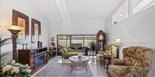 1654 Farmington Circle Gallery 27