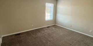 2-bedroom, 1.5-bath townhouse with an attached garage Gallery 3