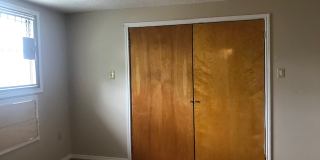 201 East Dullnig Court Gallery 2