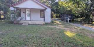 Charming House in Shawnee Gallery 1
