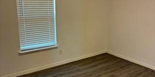 5640 Ansley Street, unit 106 Gallery 17