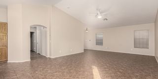 4 bedroom home in Surprise!! Gallery 6