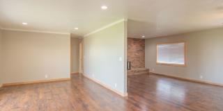 Spacious 3 Bed 2 Bath Brick Home with RV Parking, Shop Space & Large Yard in Tremonton! Gallery 7