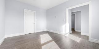 160 Monmouth Street Gallery 20