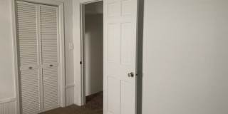 2-bed home across from Glenn Park! Gallery 12