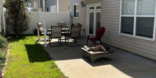 2 Bedroom Single Family Home in Woodstock Gallery 1