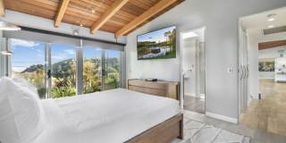 7275 Mulholland Dr Gallery 20