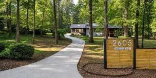 2605 McKinnon Drive Gallery 1