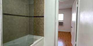 13952 Moorpark St. Gallery 33
