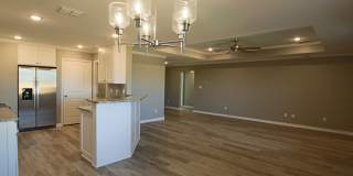 Beautiful 3 Bedroom 2 Bathroom Townhouse in South Tyler! Now offering 1/2 off first full month rent free! Gallery 5