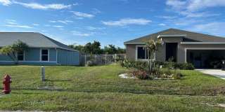 102 SW GLENWOOD Drive Gallery 26