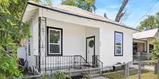 306 W Baylor Gallery 1
