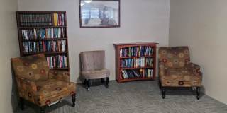 Colonnade on the Greens - 3 bedroom, 2 bath unit with 2 tandem parking. Gallery 25