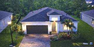 2099 NE Cedar Drive Gallery 1