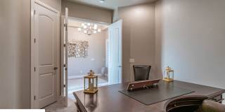 Stunning 2 Bedroom Fully Furnished Home. Community Pool & Mini Golf! Gallery 39
