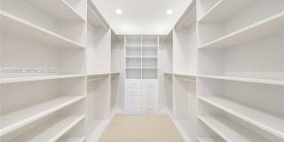 55 La Gorce Cir Gallery 24