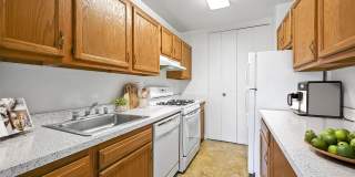 Connecticut House Apartments Gallery 15