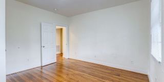 2922 Noble Ave. A Gallery 10
