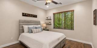 9572 E Mountain Spring Road Gallery 27