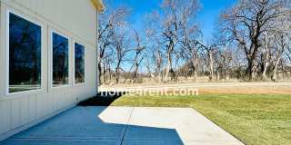 Nearly New Luxury Home in Blue Valley Schools! Gallery 63