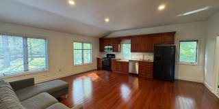 108 Comstock Hill Avenue Gallery 2
