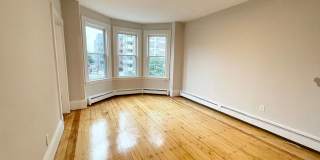 3 Bed - 1000sqFt - Mission Hill 3 Bed - 1000sqFt - Mission Hill Gallery 1