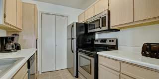 St. James Place Gallery 14