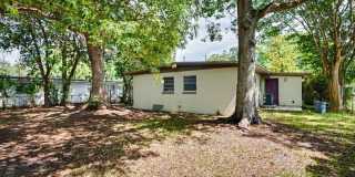 7010 Arques Road Gallery 7