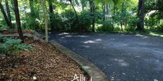 210 Raymond Avenue - Unit B Gallery 18