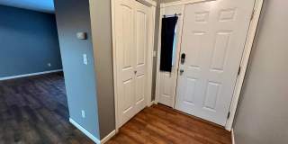Updated Townhouse!! Updated Townhouse!! Gallery 9